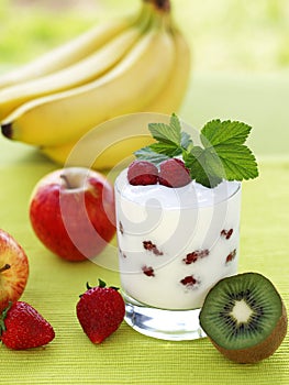 Fruit yogurt