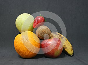 FRUITS OVER BLACK