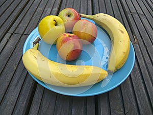 Fruits plate - Healthy breakfast