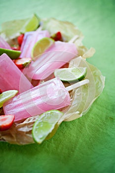 Fruity pink popsicles