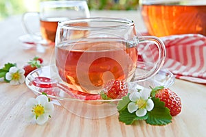 Fruity tea with strawberries