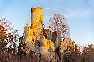 Frydstejn Castle. Medieval ruins with stone tower. Bohemian Pradise, Czech: Cesky raj, Czech Republic