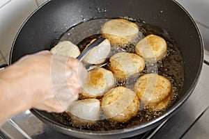 Frying fish cake