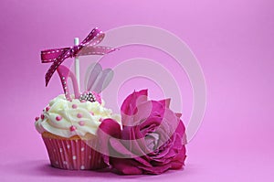 Fuchsia pink theme cupcake with shoe and heart decoration