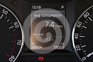 Fuel average consumption in the vehicle information panel