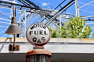 Fuel Gas and Motor Vehicle Station