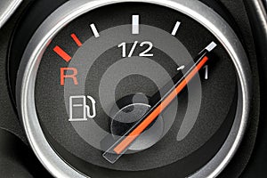 Fuel gauge