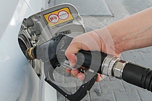 Fuel pomp