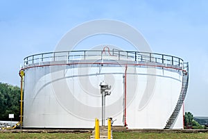 Fuel storage tank on the fuel base