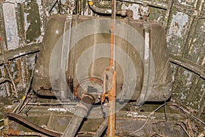 Fuel tank in wheel well of aircraft