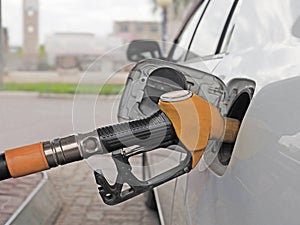 Tankování auto benzín 