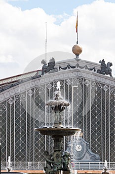 Fuente de la Alcachofa and EstaciÃ³n del Arte, Line 1 Metro Madrid, Spain