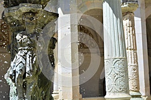 Fuente dentro del Convento de Santo Domingo en Oaxaca photo