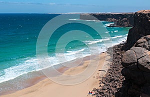 Fuerteventura, Canary islands, Spain, beach, sand, rocks, cliff, Escalera, waves, Ocean, nature, landscape, desert photo