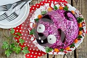 Fun and healthy vegetable salad shaped funn pig