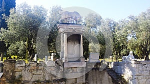 Funeral architecture on the First Cemetery of Athens