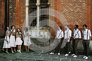 Funny photo of the groomsmen and bridesmaids