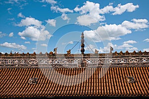 Fushun County, Sichuan Province, Fushun Temple Great Hall roof sculpture