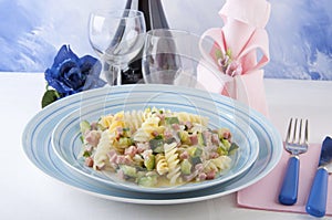 Fusilli with zucchini and ham