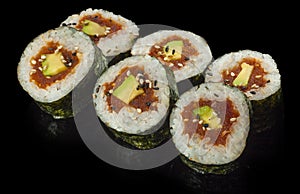 Futomaki, tuna and avocado