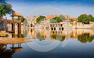 Gadi Sagar (Gadisar), Jaisalmer, Rajasthan, India, Asia