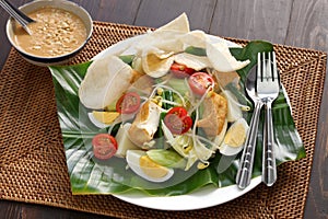 Gado gado, indonesian salad with peanut sauce