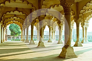 Gallery of pillars at Agra Fort