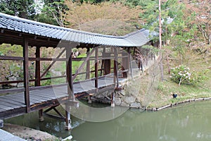 gallery and pond at the kodai-ji temple in kyoto (japan)