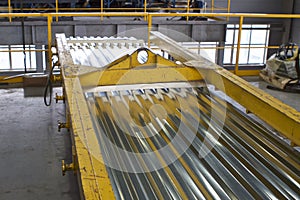Galvanized profiled steel sheets in packs