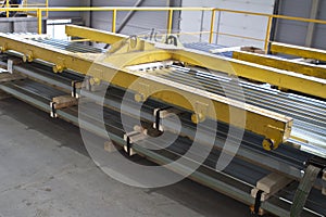 Galvanized profiled steel sheets in packs