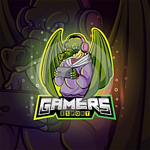 The gamers crocodile esport logo design