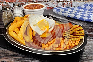 Gammon Egg And Chips Meal