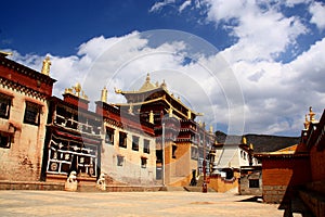 Ganden Sumtseling Monastery in Shangrila, China photo