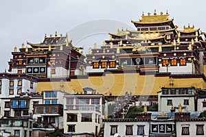 Ganden Sumtseling tibetan monastery in Shangri-La Deqing prefecture in Yunnan - China