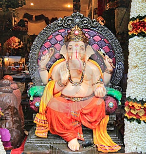 Ganesha hindu god sculpture.