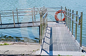 Gangway, descent from the shore to the water for the disabled