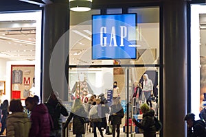 Gap shop