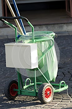 Garbage cart