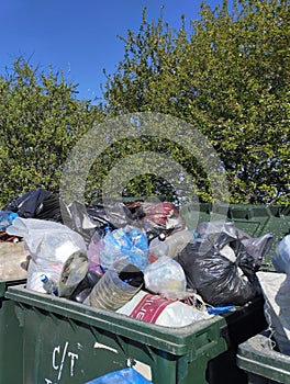 garbage dumpster, household garbage and urban dumpster