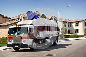 Odpadky nákladné auto v akcia 