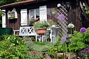 Garden Cottage in the summer