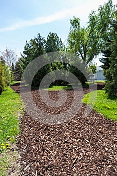 Garden Path with bark mulch