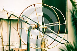 Garden pipe hosing wheel