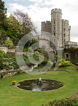 Garden in the Windsor Castle. Edward tower