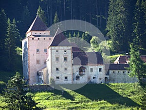 Gardena castle
