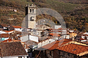 Garganta de la Olla torre de iglesia y tejados. Garganta de la Olla church tower and roofs photo