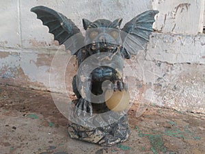 Gargoyle figurine lawn art