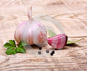 Garlic clove and parsley leaves