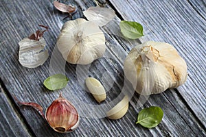 Garlic cloves