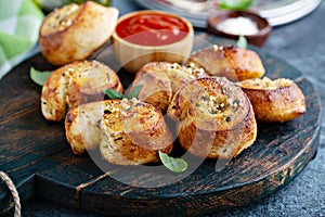 Garlic dinner rolls with marinara sauce